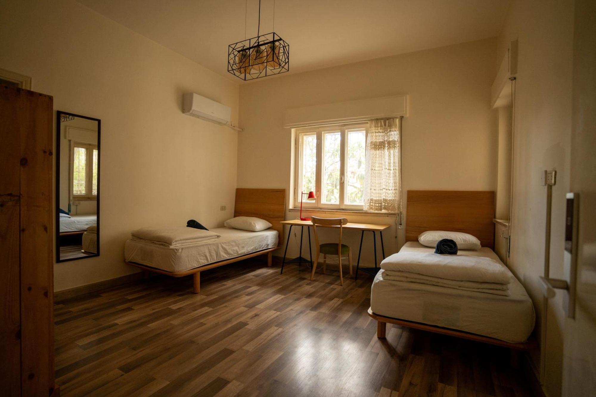 Battuta Hostel Амман Номер фото